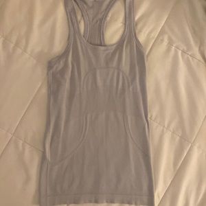 LULULEMON TANKTOP